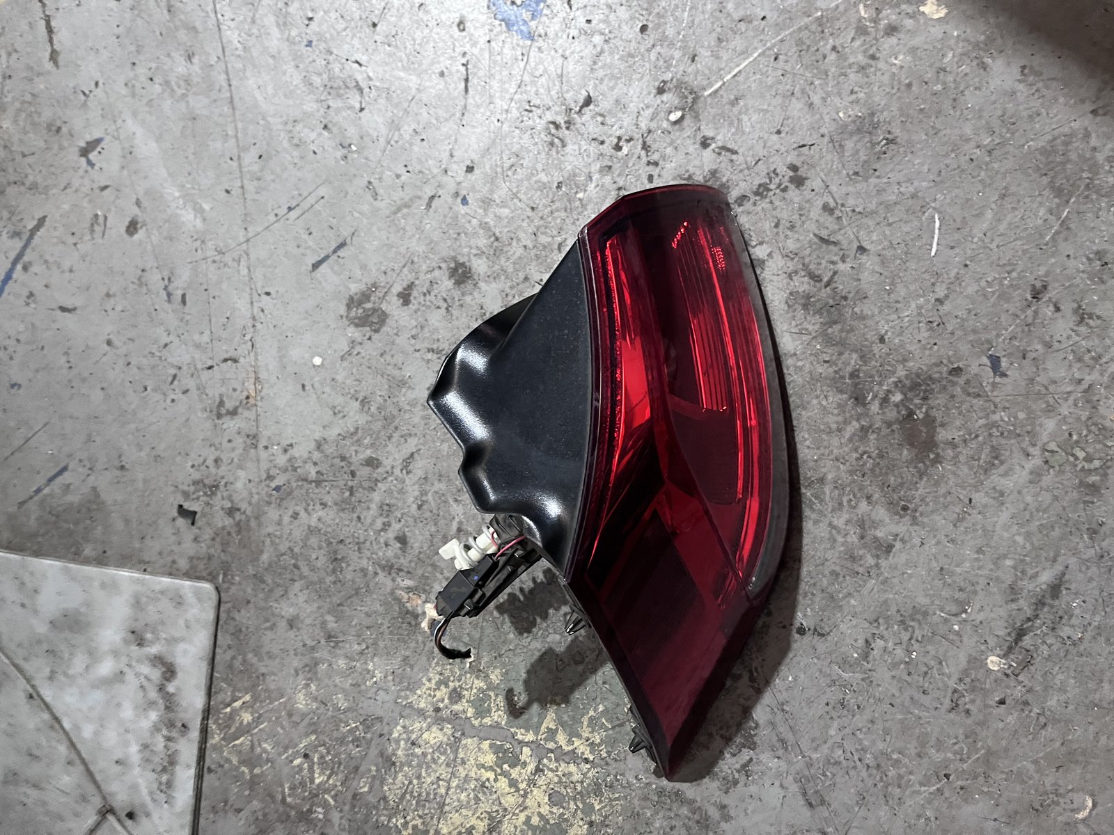 VW GOLF MK7 NSR OUTER LIGHT  photo 3