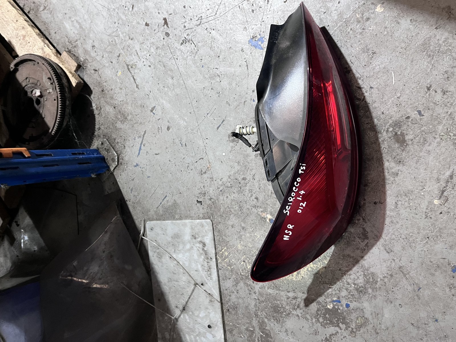 VW SCIROCO 2012 3 D00R NSR TAIL LIGHT  photo 3