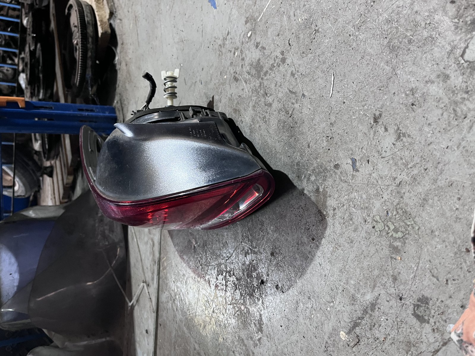 VW SCIROCO 2012 3 D00R NSR TAIL LIGHT  photo 2