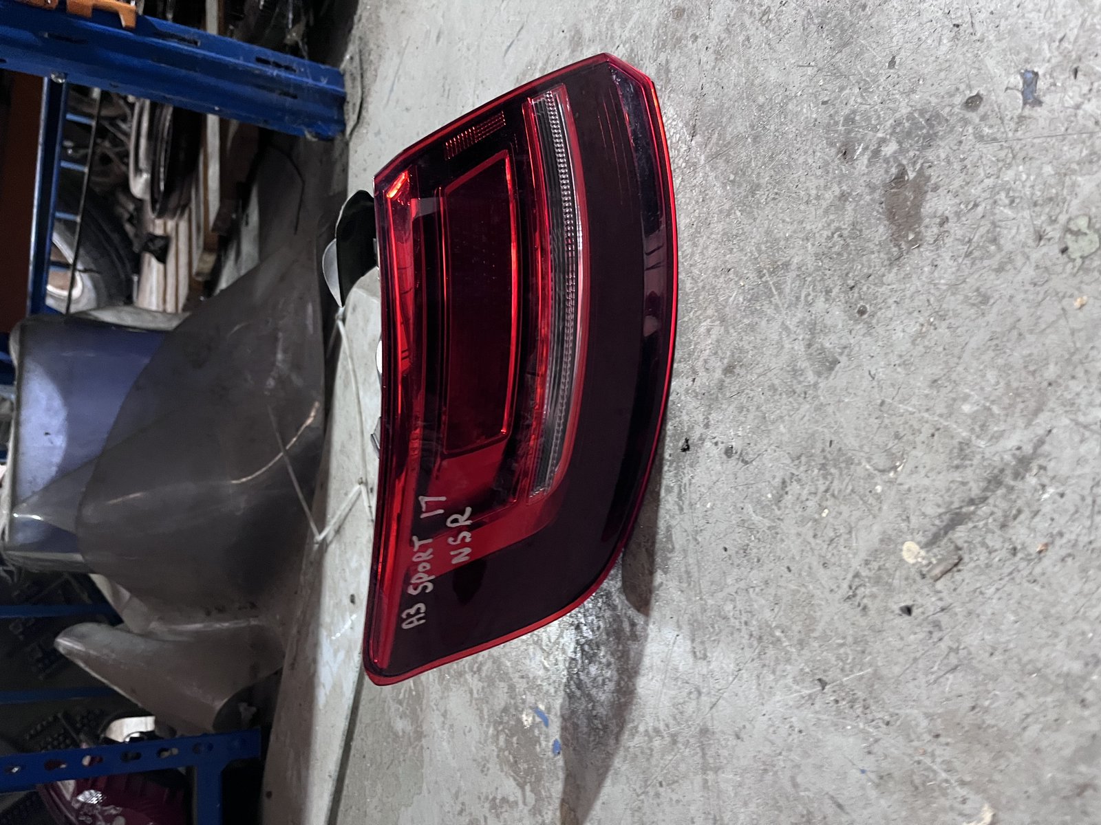 AUDI A3 SPORTBACK 8V NSR TAIL LIGHT 