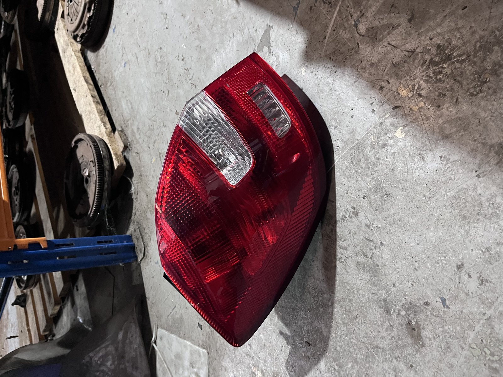 SKODA FABIA MK2 NSR TAIL LIGHT 