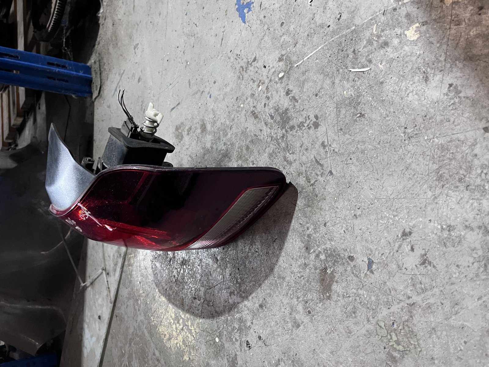 VW GOLF MK6 OSR TAIL LIGHT  photo 2