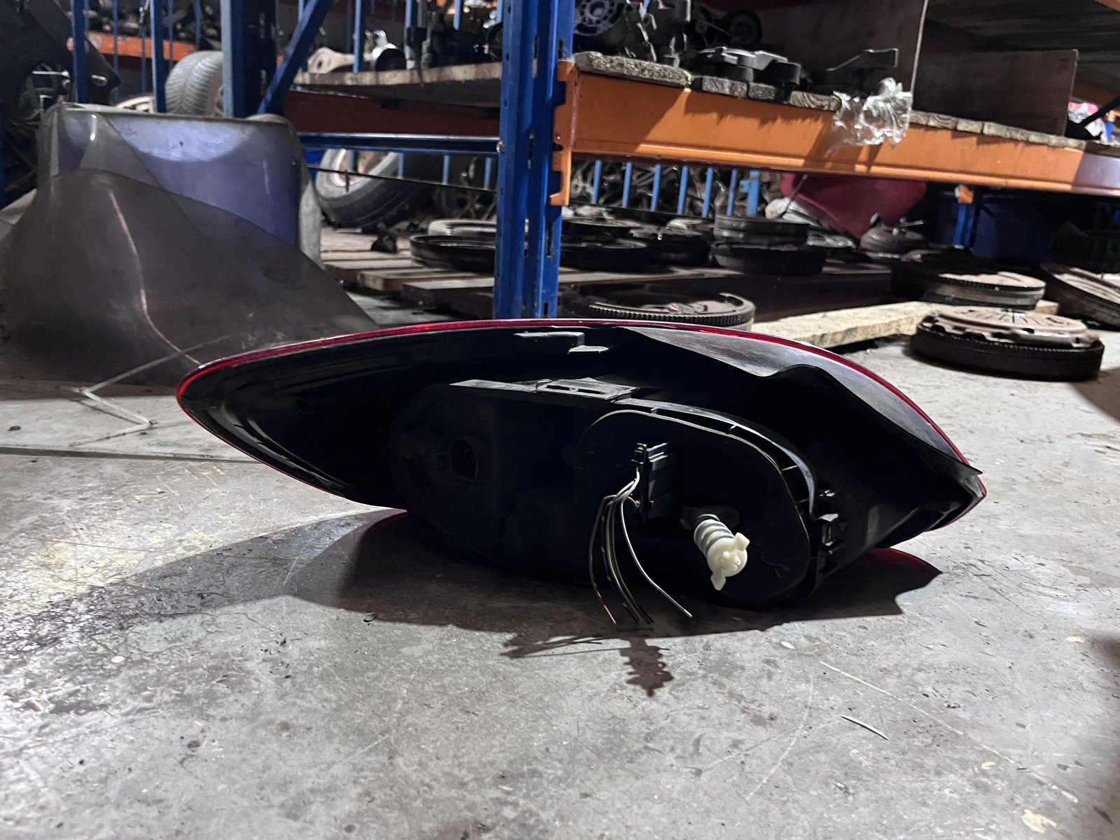 VW SCIROCO 2012  OSR TAIL LIGHT  photo 4