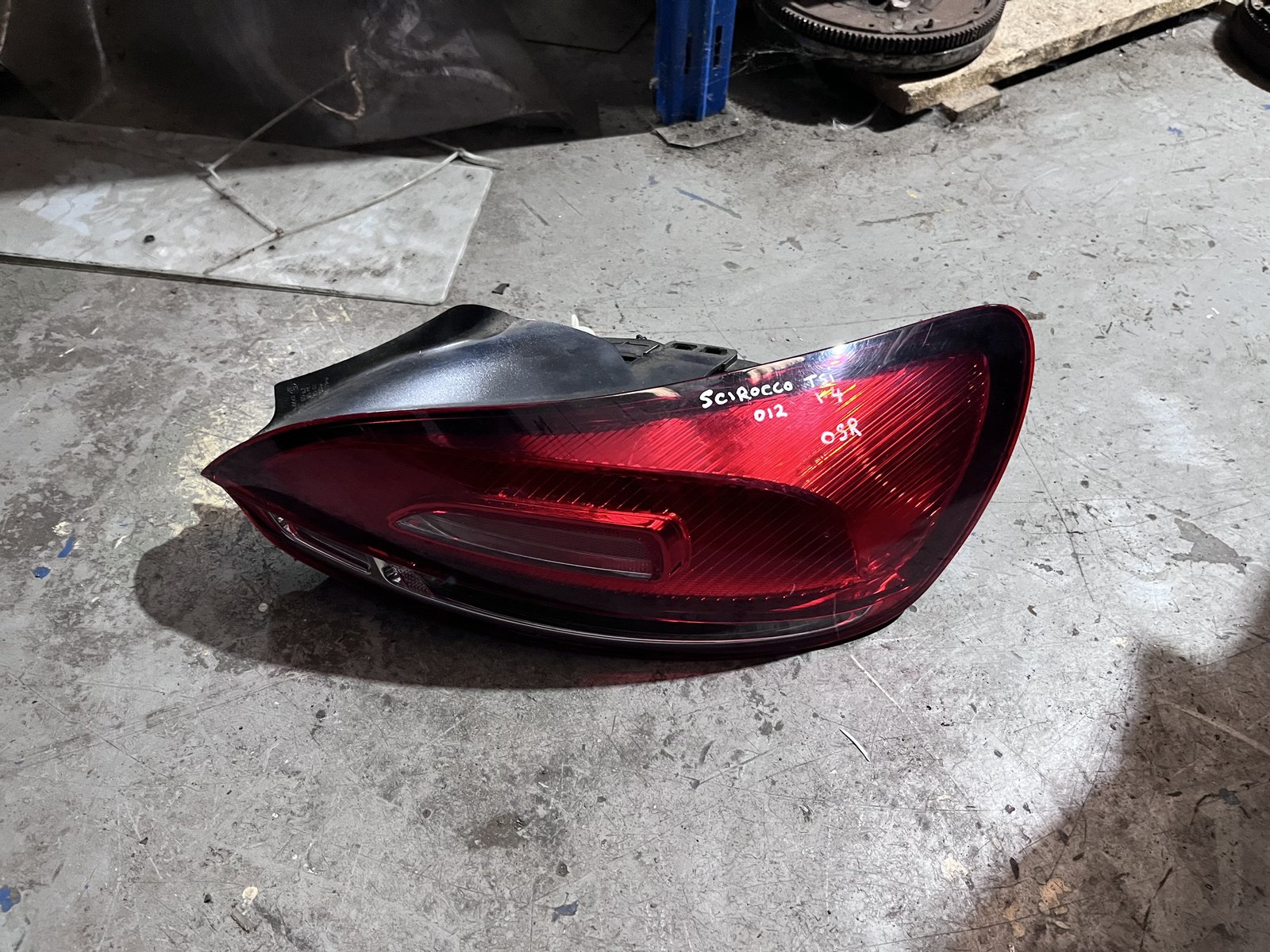 VW SCIROCO 2012  OSR TAIL LIGHT 