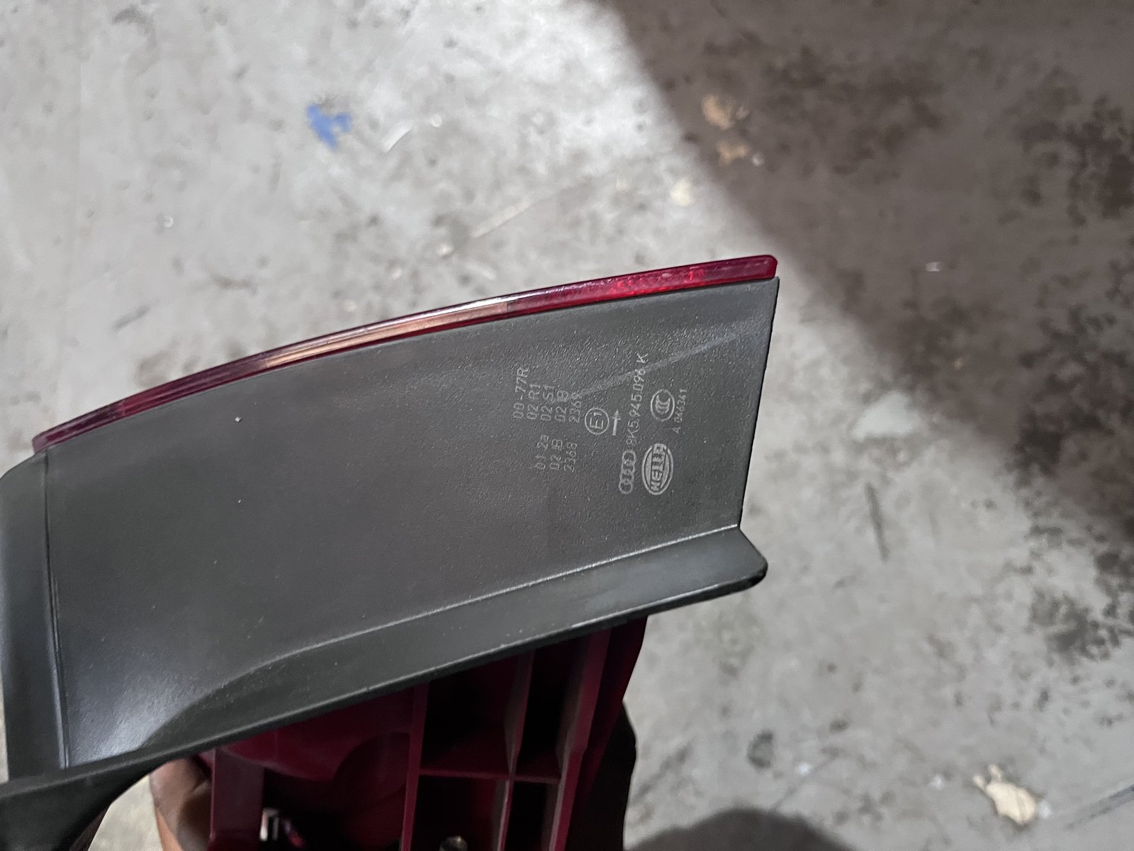 AUDI A4 B8 2010 0SR TAIL LIGHT  photo 5