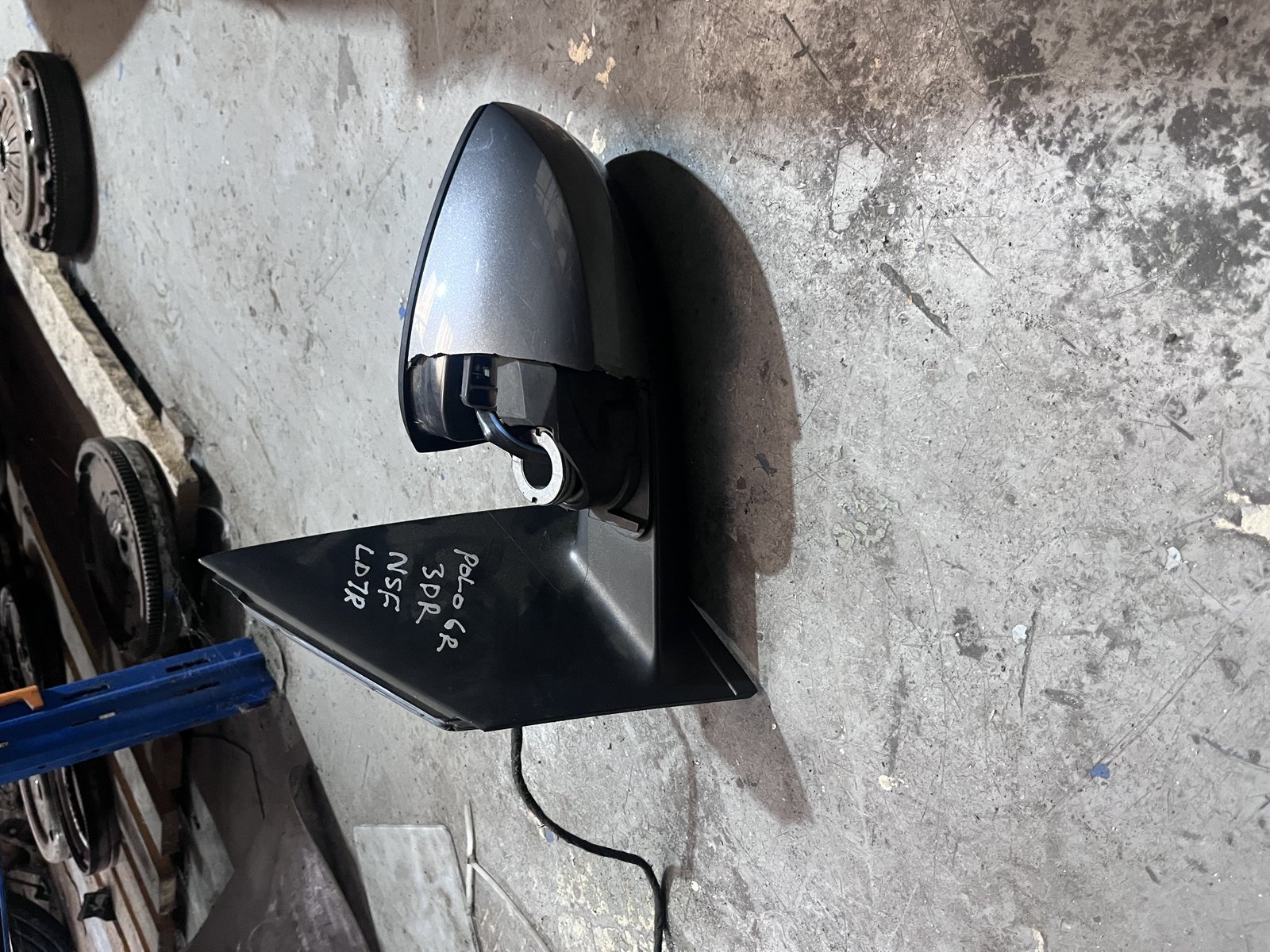 VW POLO 6R 3DR NSF WING MIRROR COVER DEFECTIVE photo 4