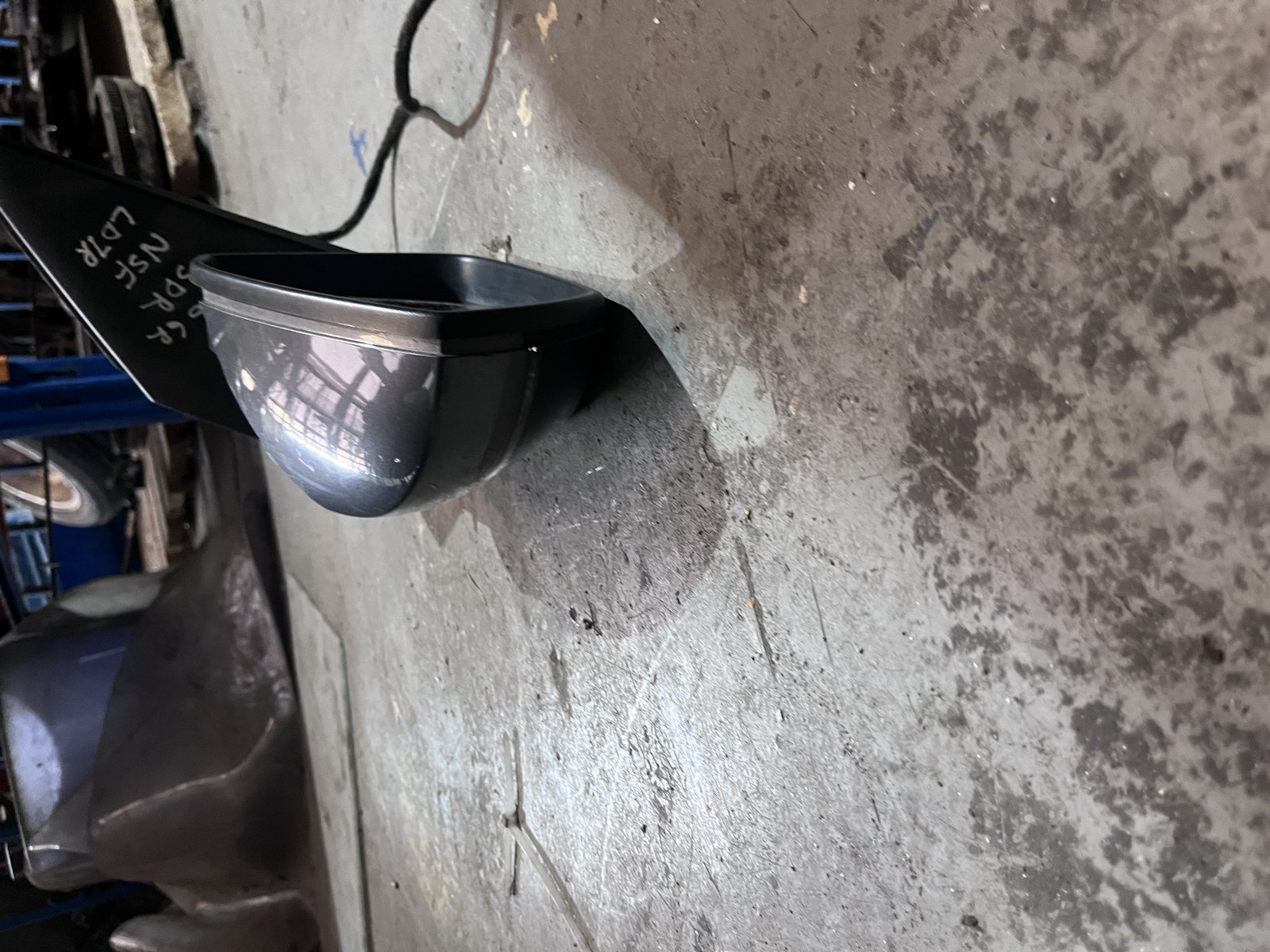 VW POLO 6R 3DR NSF WING MIRROR COVER DEFECTIVE photo 2