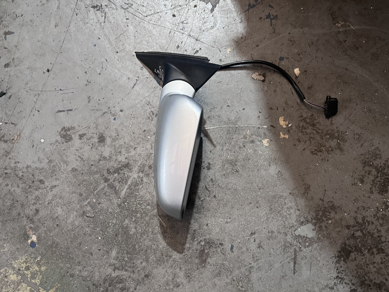 VW PASSAT 03 NSF WING MIRROR SILVER photo 3