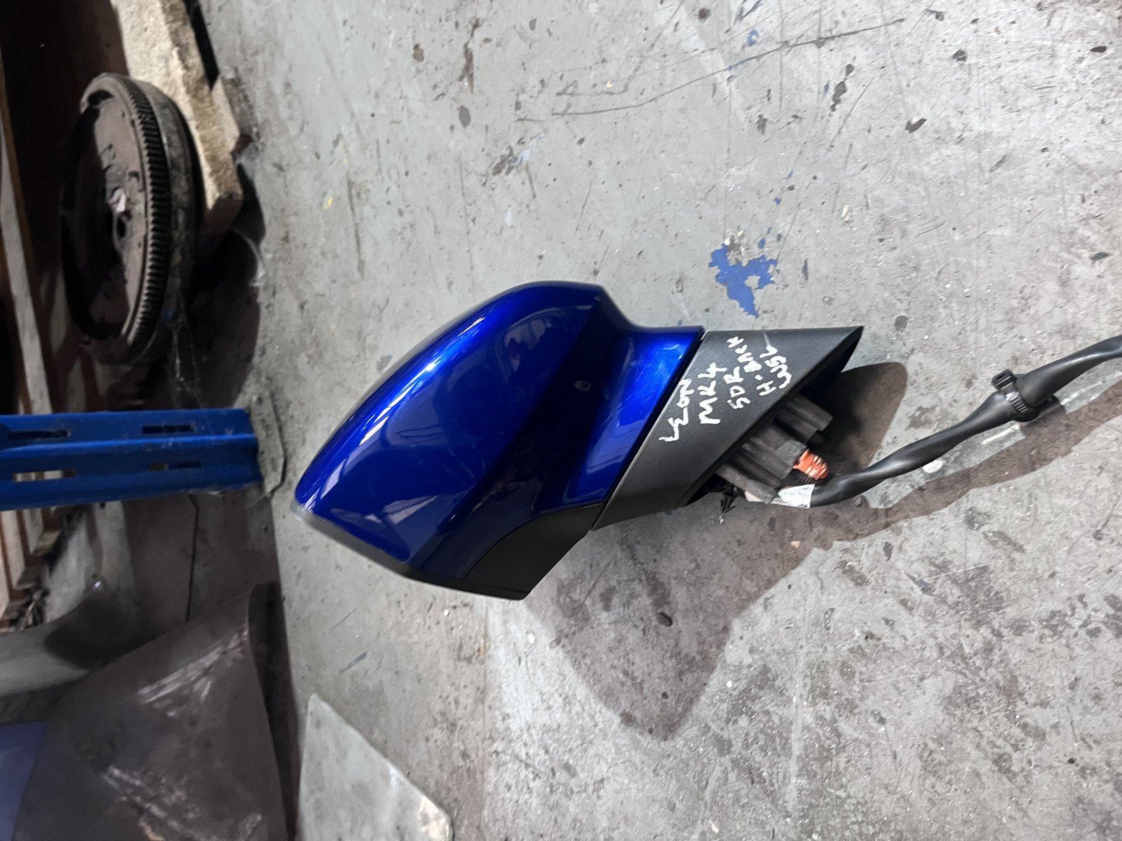 SEAT LEON MK4 NSF WING MIRROR BLUE W5L photo 2