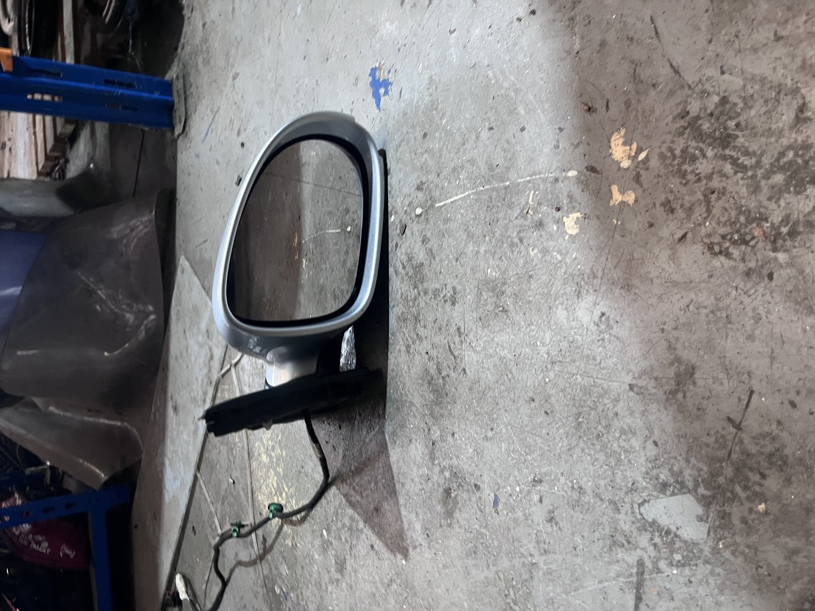 2010 VW JETTA OSF WINGMIRROR SILVER LA7W