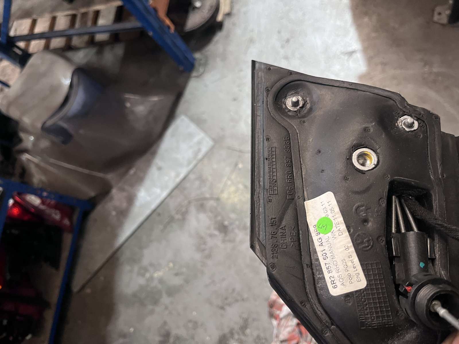 VW POLO 6R NSF WING MIRROR photo 5