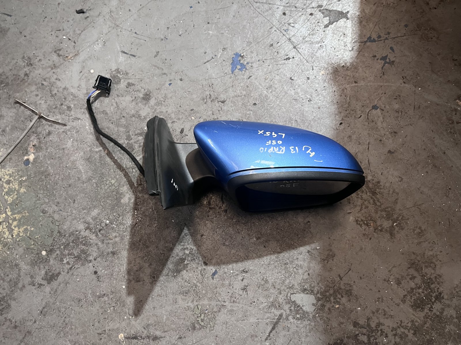 SKODA RAPID 13 OSF WING MIRROR BLUE LG5X photo 3