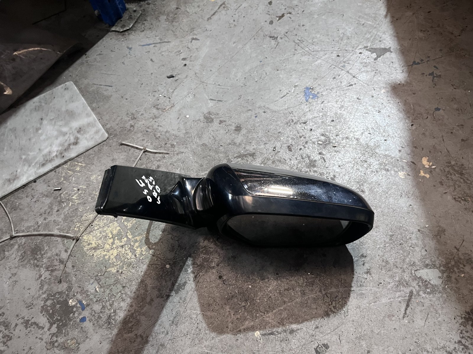 2006 GRANDIS OSF WING MIRROR  photo 3