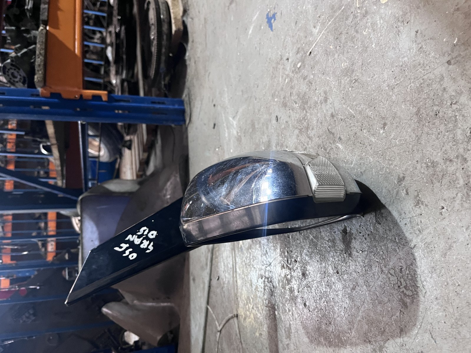2006 GRANDIS OSF WING MIRROR  photo 2