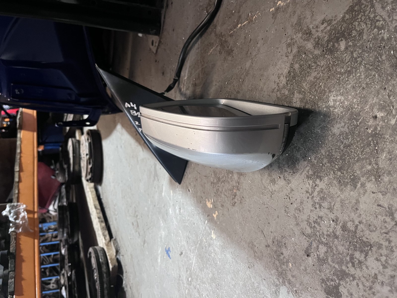 AUDI A4 B8 2010 NSF WING MIRROR  photo 2