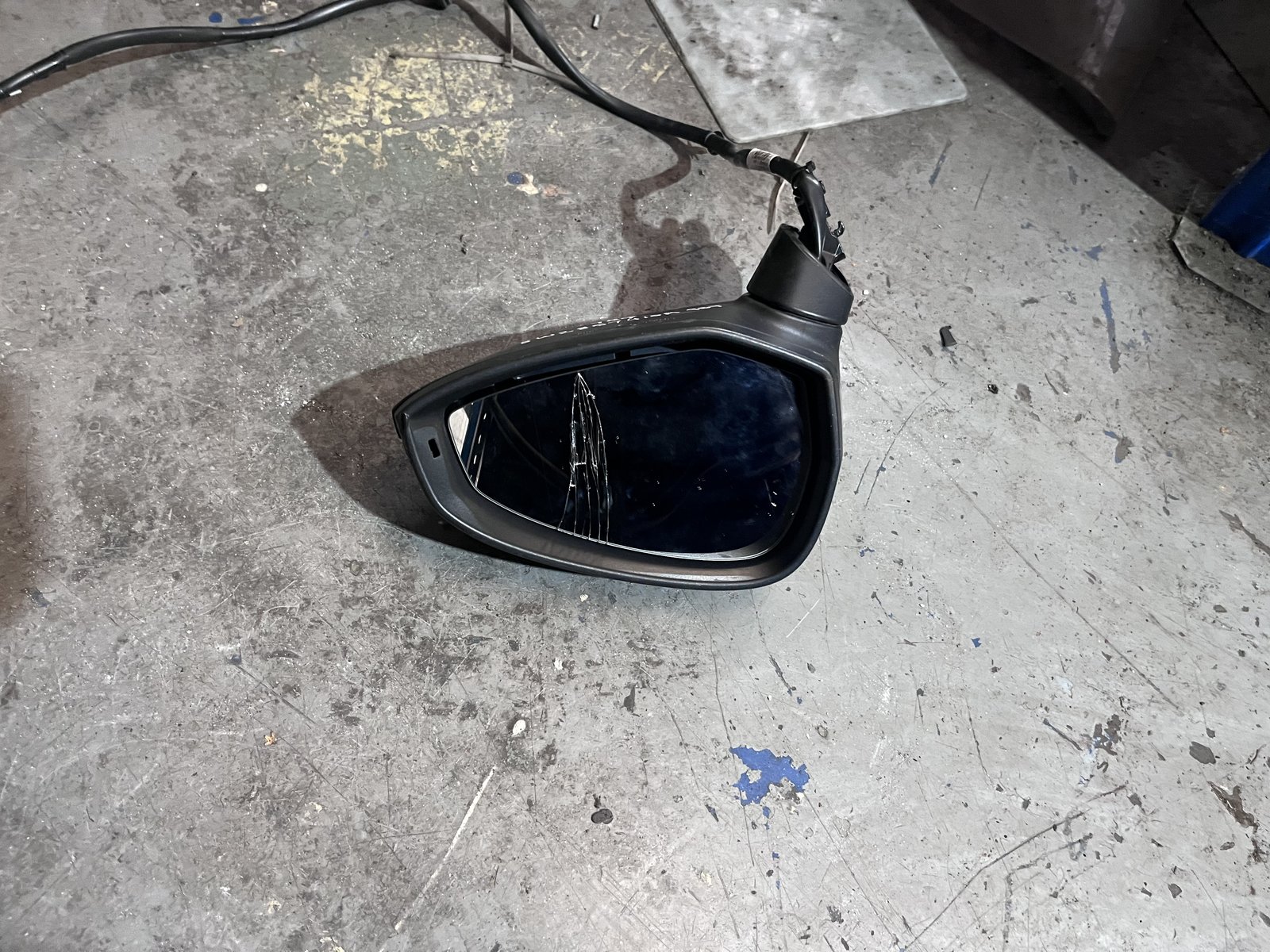 AUDI A4 B9 AVANT OSF WING MIRROR 
