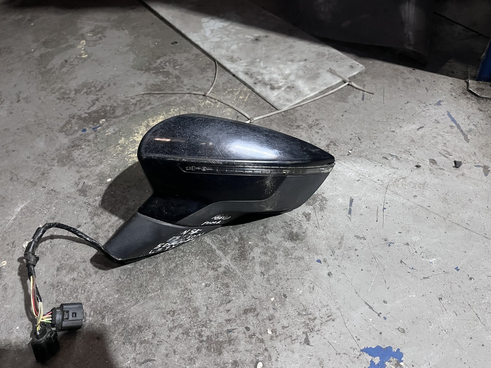 SEAT LEON 13 NSF WING MIRROR POWER FOLDING BLACK LZ9Y photo 4