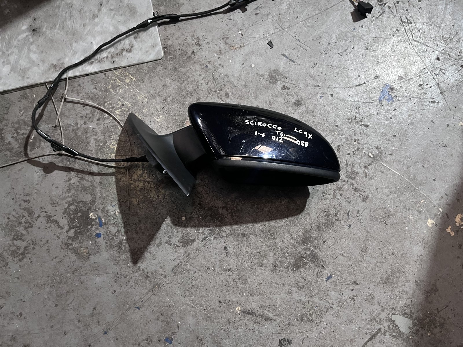 VW SCCIROCO TSI OSF WING MIRROR BLACK LC9X photo 3