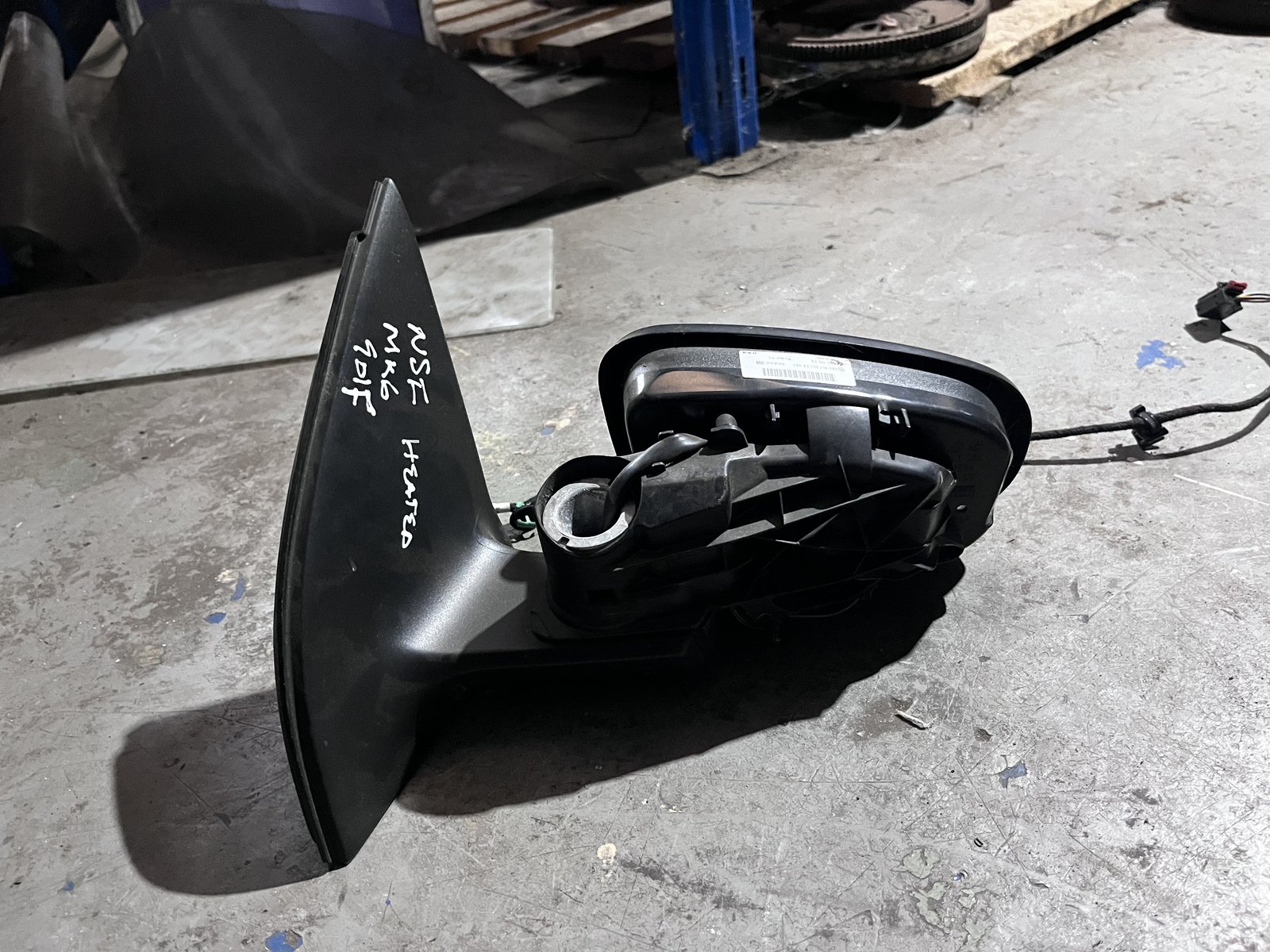 VW GOLF MK6 NSF WING MIRROR NO COVER photo 4