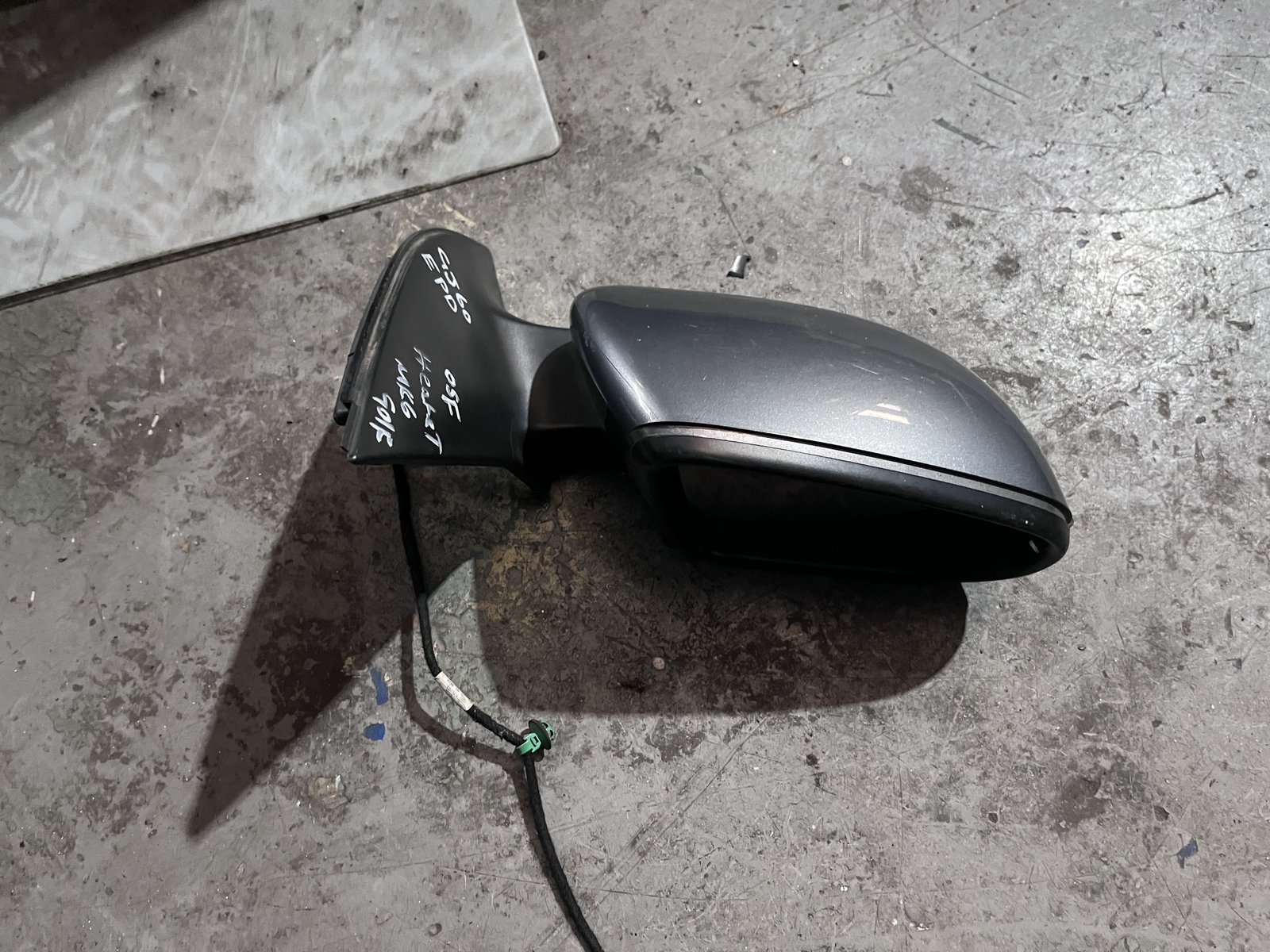 VW GOLF MK6 OSF WING MIRROR GREY LA7T photo 3