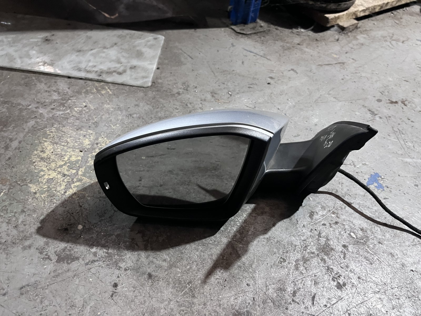 SKODA OCTAVIA 14 NSF WING MIRROR SILVER LA7W