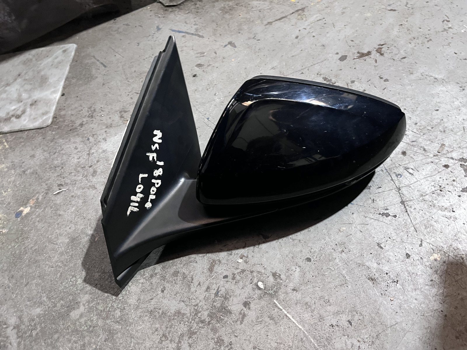 VW POLO 18 NSF WING MIRROR BLACK L041 photo 4