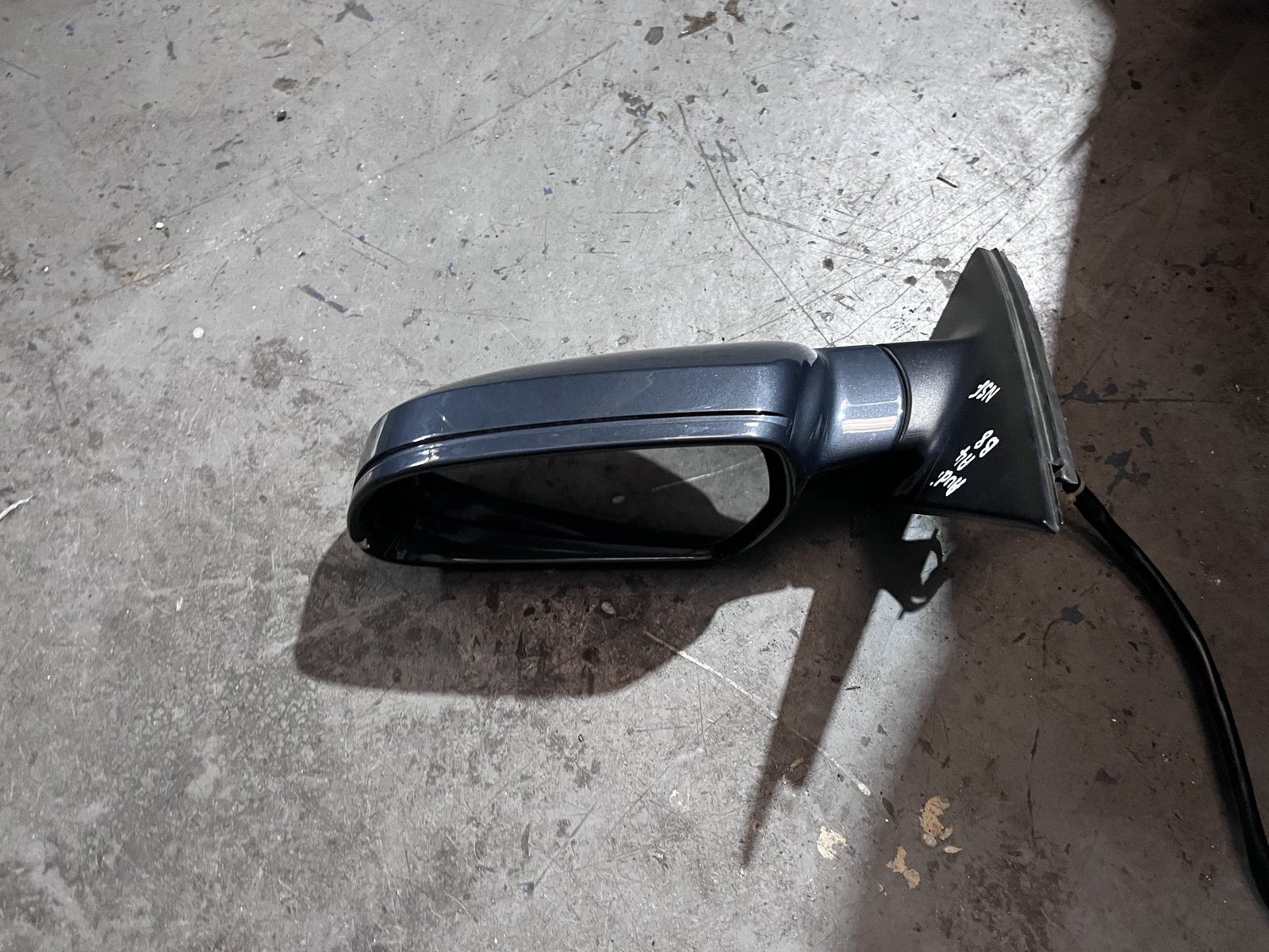 AUDI A4 B8 NSF WING MIRROR  photo 3