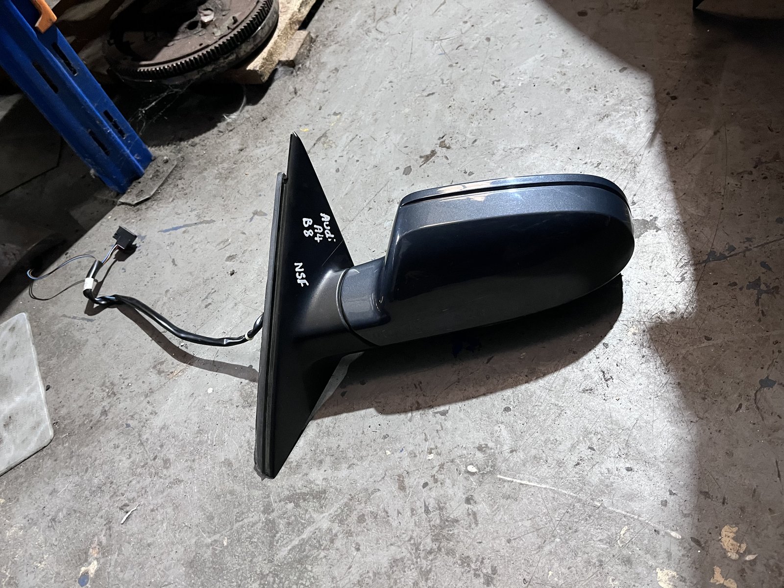 AUDI A4 B8 NSF WING MIRROR  photo 4