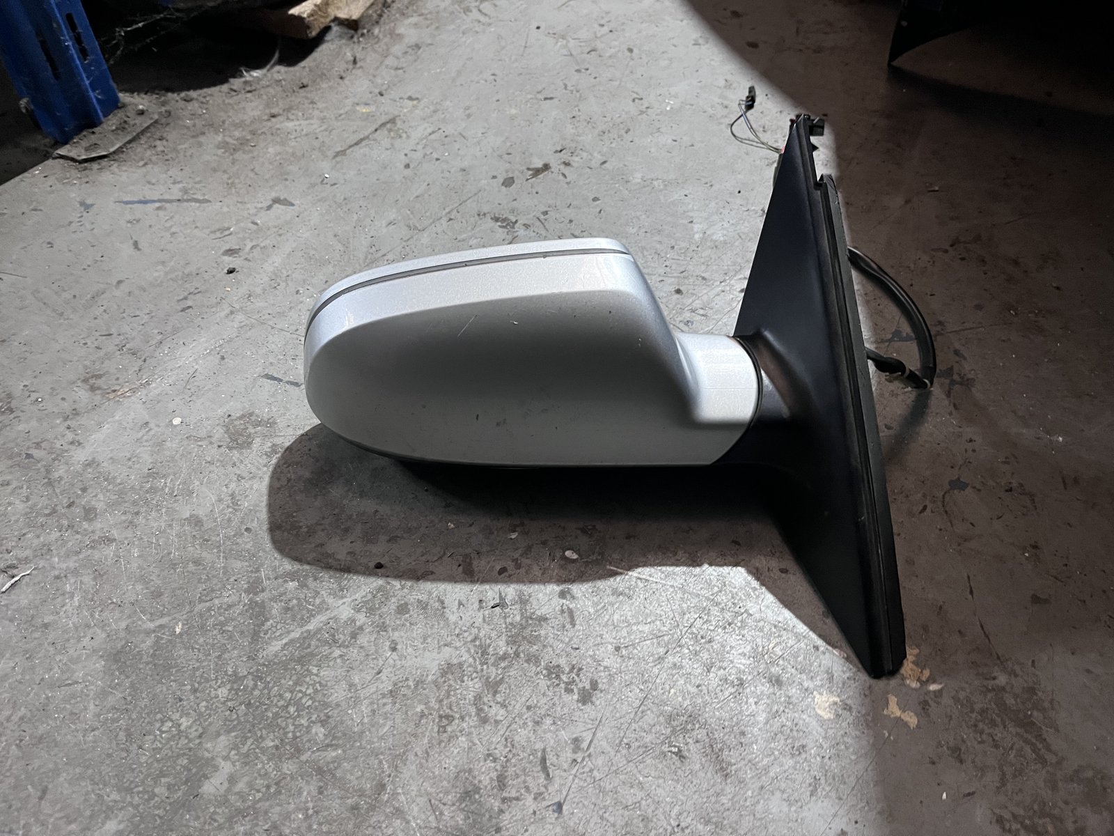 2010 AUDI A4 B8 OSF WING MIRROR photo 4
