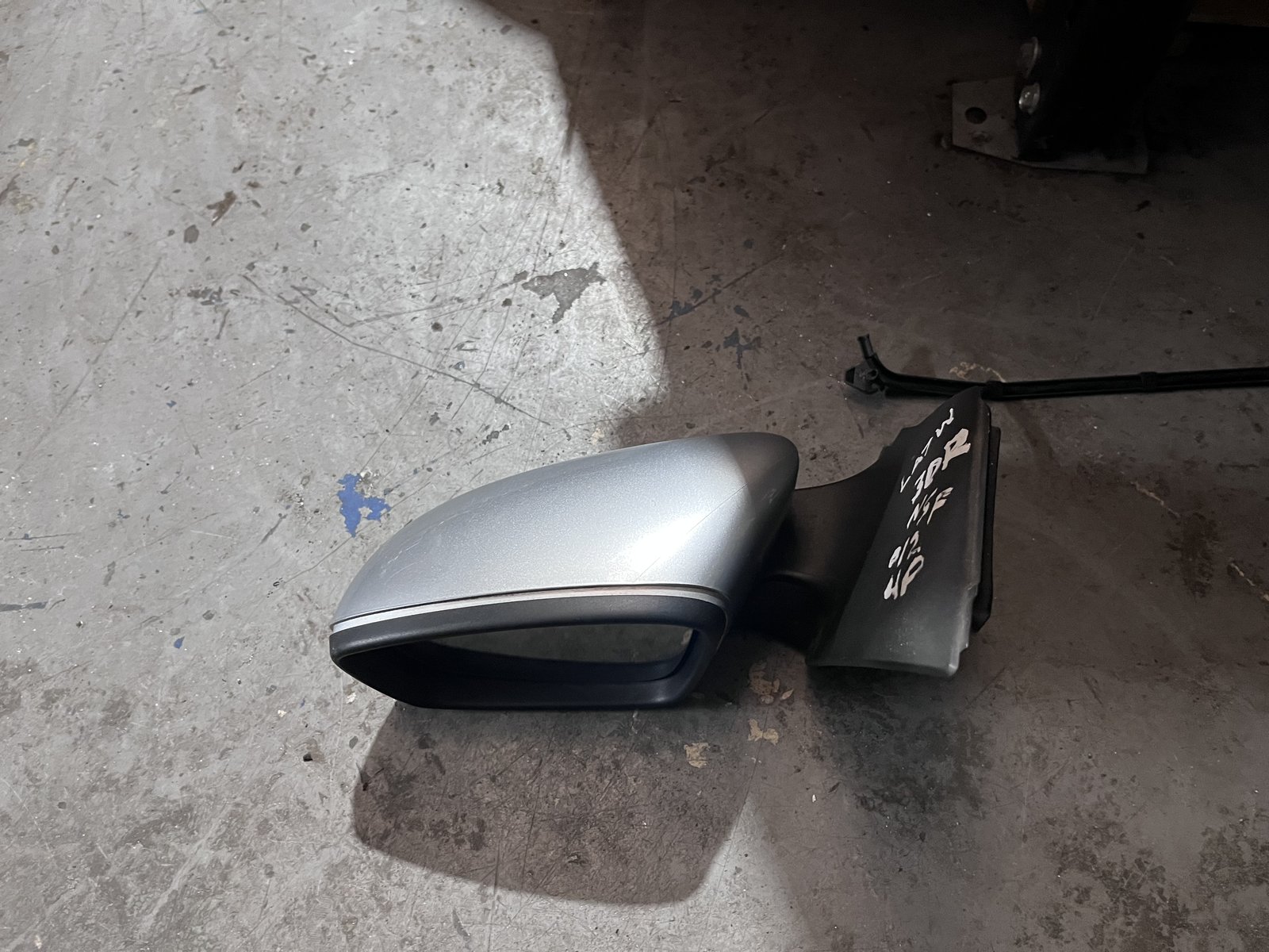 VW UP 012 3 DOOR NSF WING MIRROR SILVER LA7W photo 3