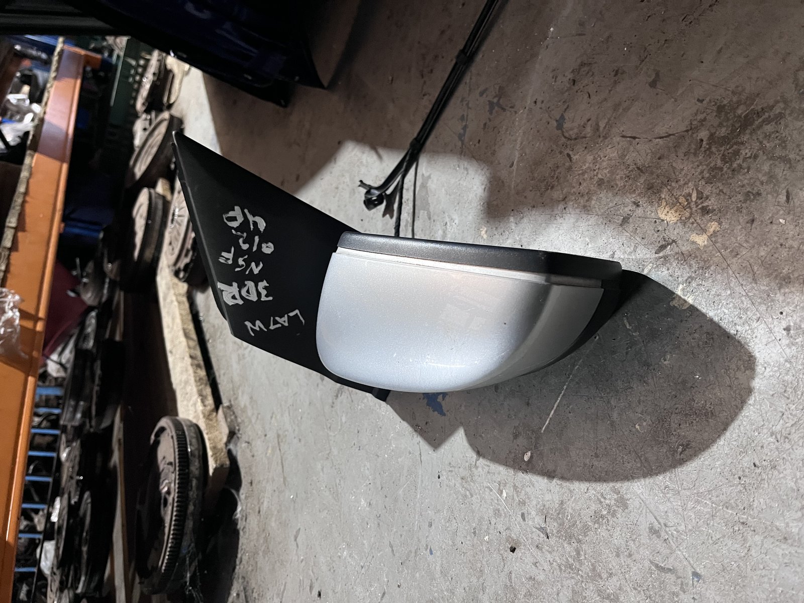 VW UP 012 3 DOOR NSF WING MIRROR SILVER LA7W photo 2