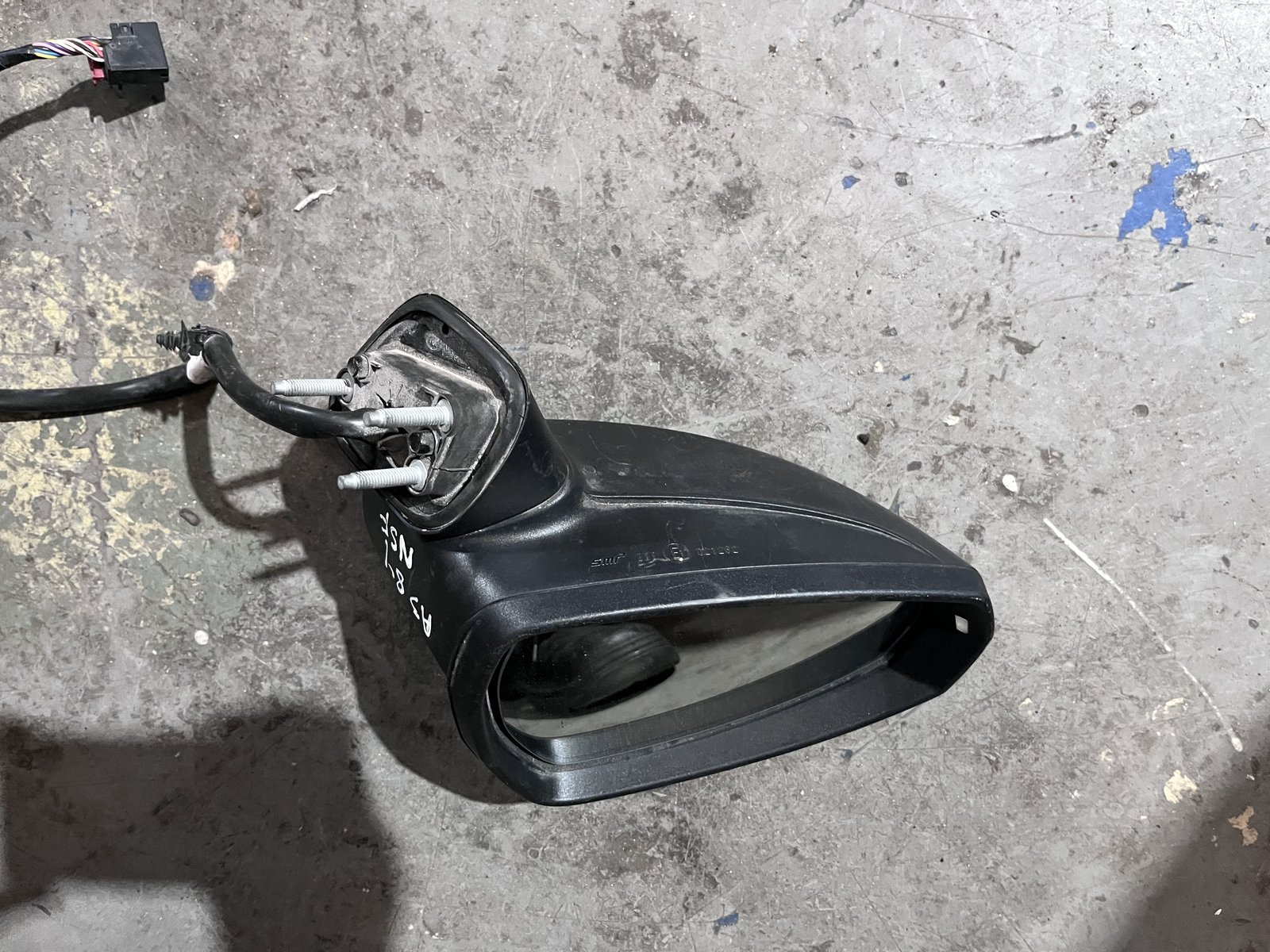 AUDI A3 8Y NSF WING MIRROR  NO COVER photo 3