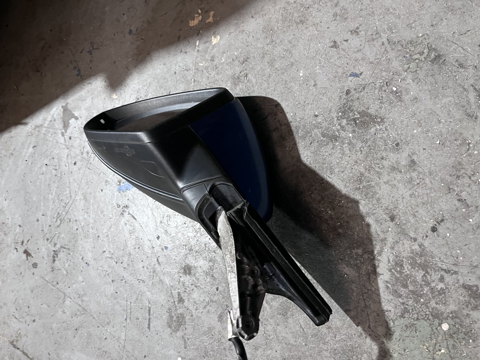 VW GOLF MK7 NSF WING MIRROR BLUE LA5J photo 2
