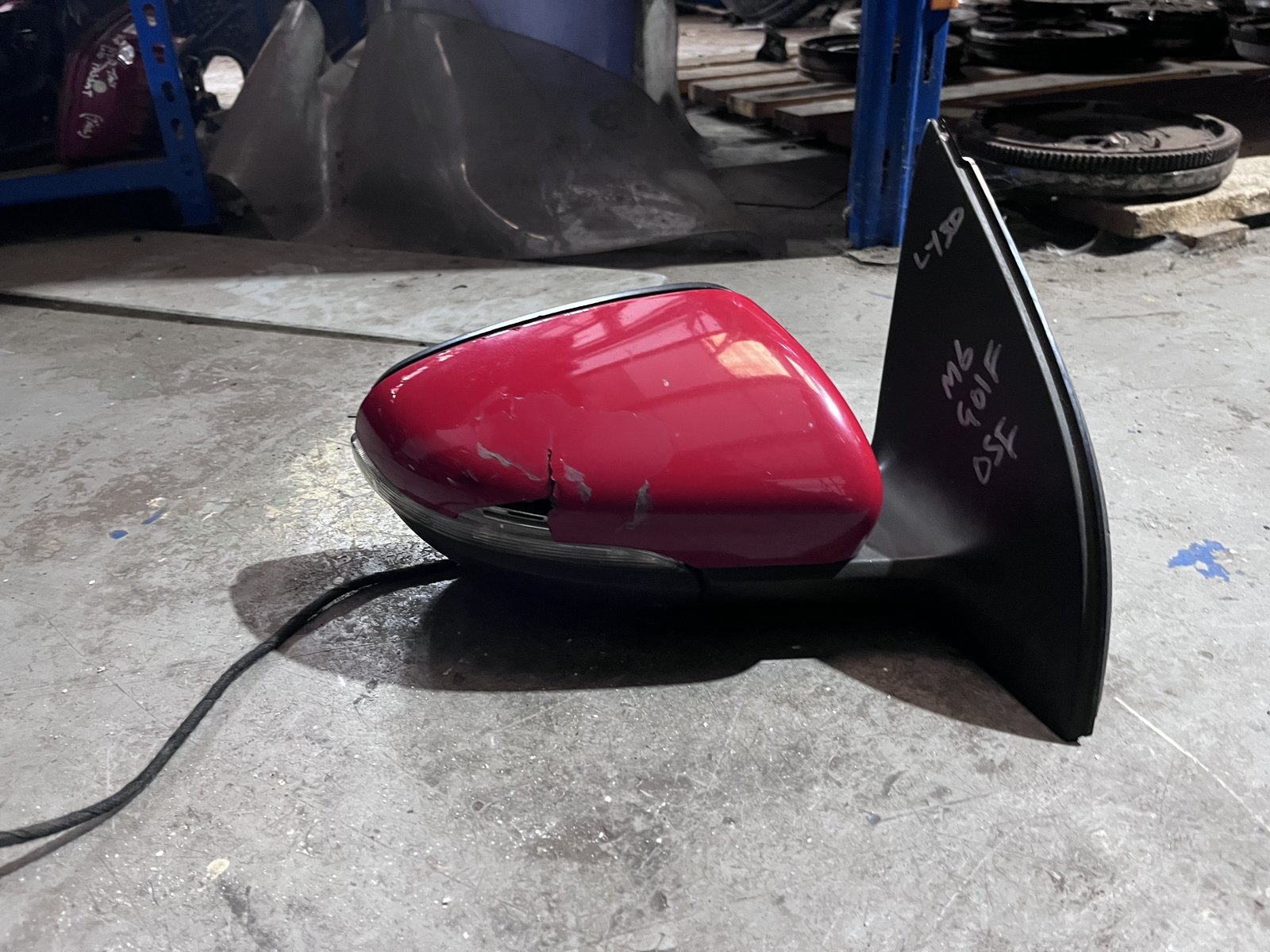 VW GOLF MK6 NSF WING MIRROR RED LY3D photo 4