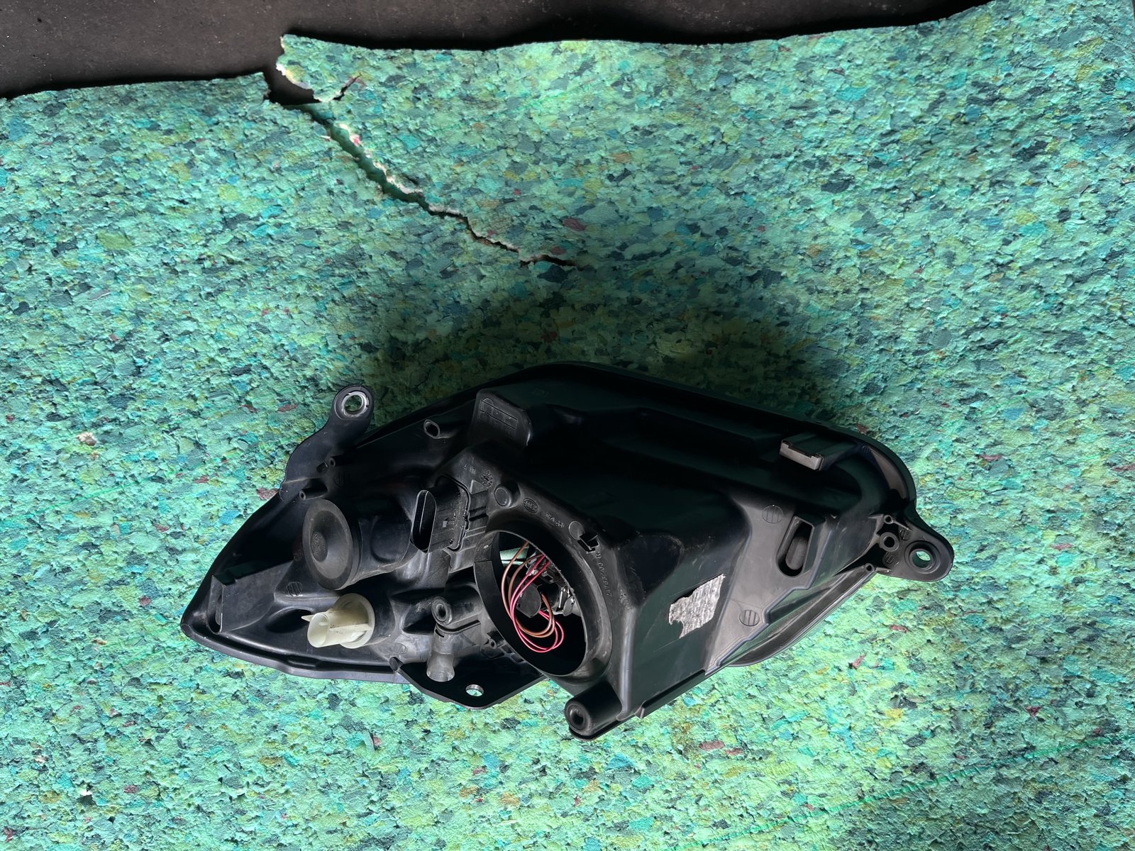 2010 SKODA FABIA OSF HEADLIGHT  photo 8
