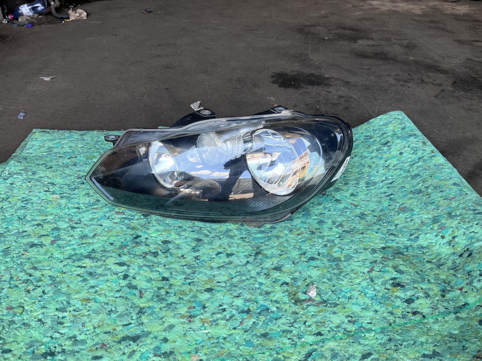 VW GOLF MK6 PASSENGER HEAD LIGHT 