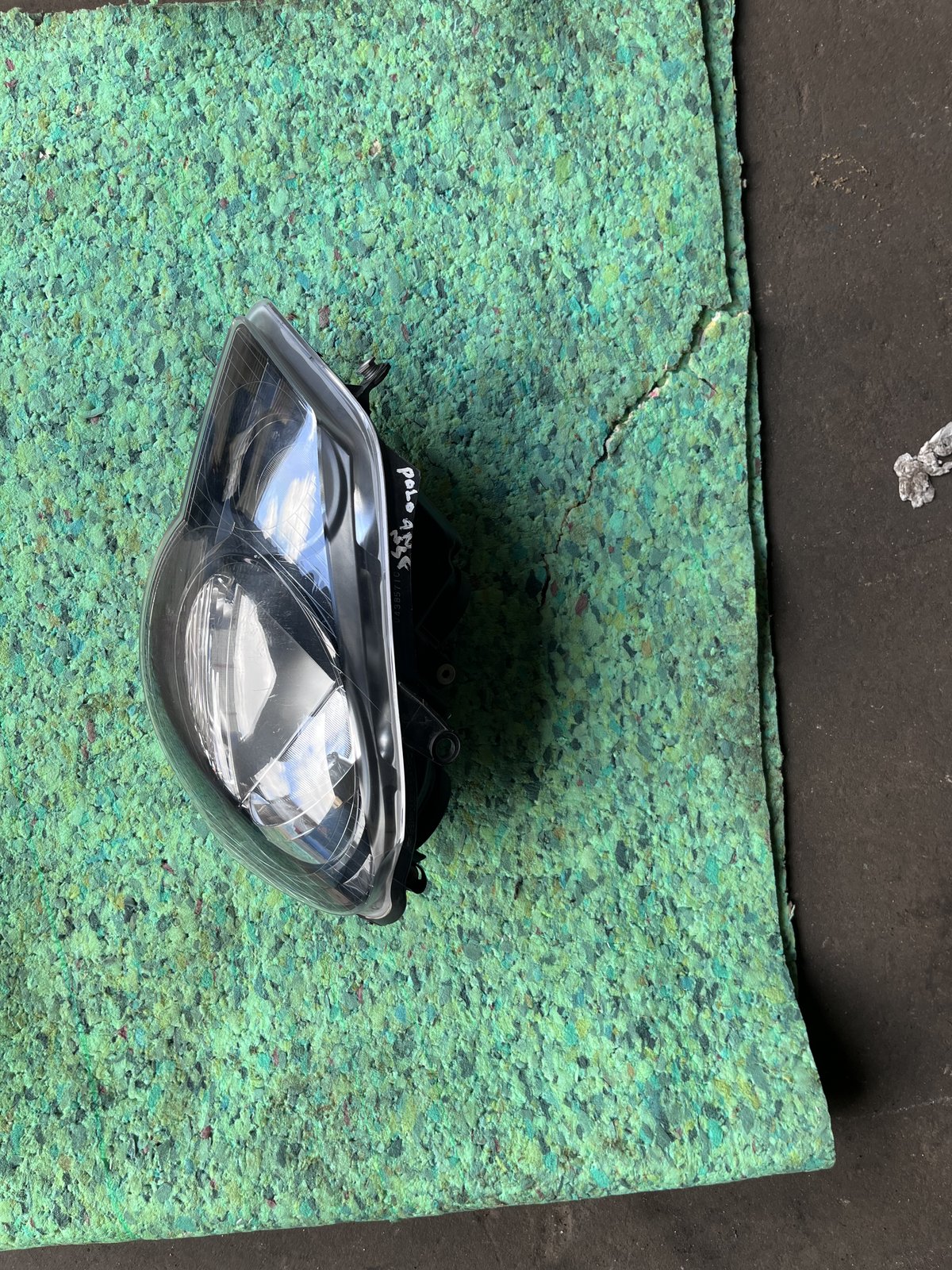 VW POLO 9N NSF HEAD LIGHT photo 4