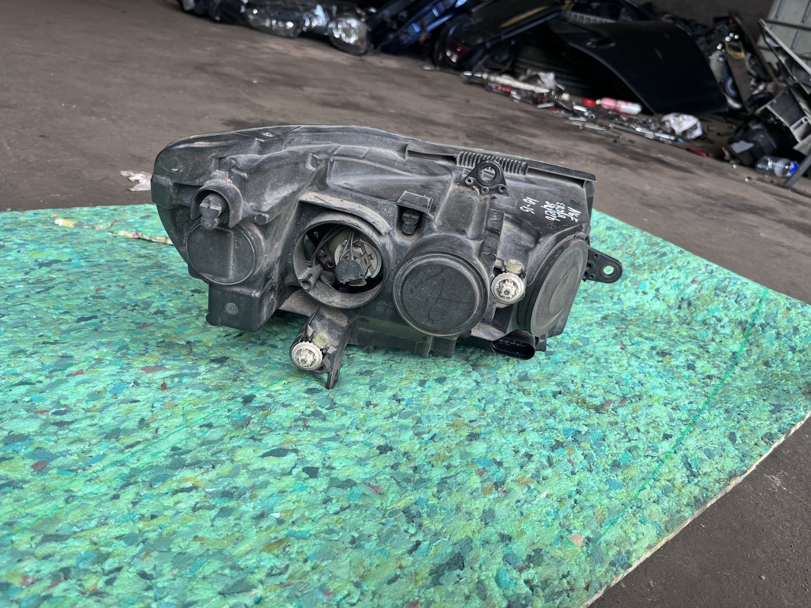 2014 SKODA SUPERB NSF HEAD LIGHT  photo 5