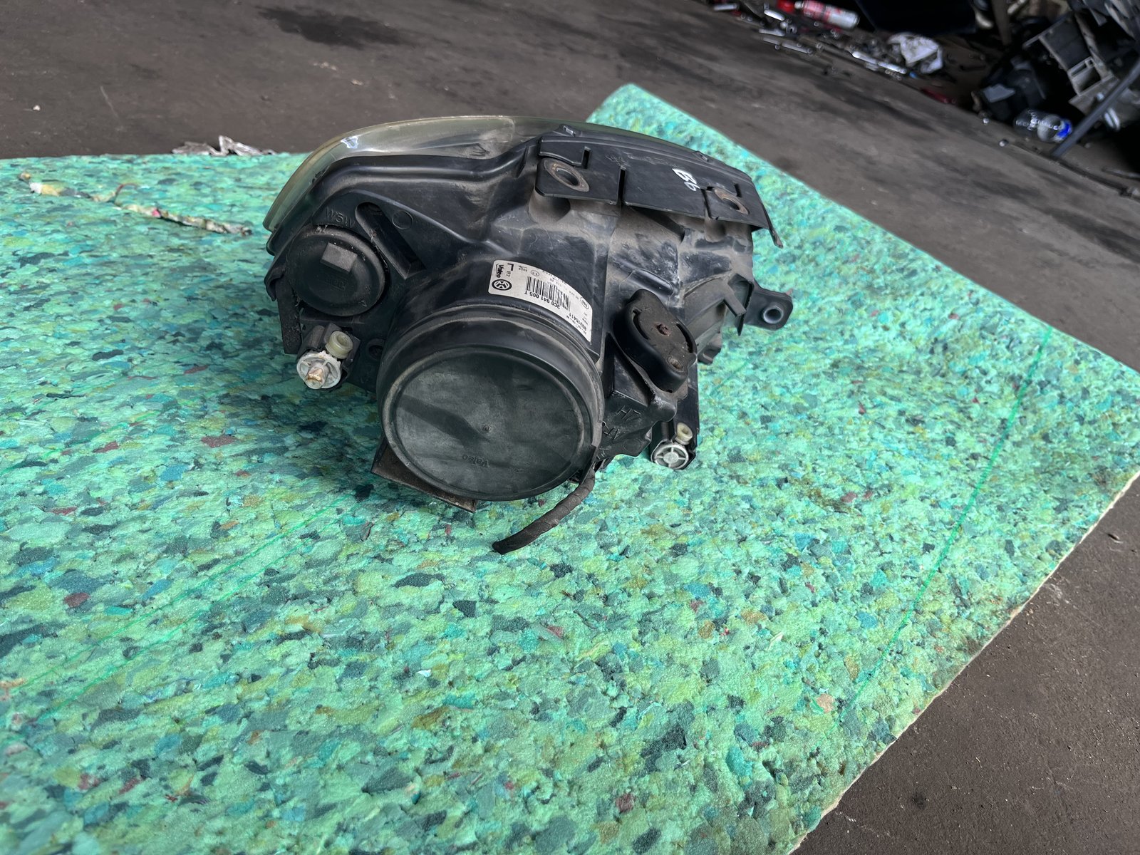 VW PASSAT B6 NSF HEAD LIGHT  photo 5