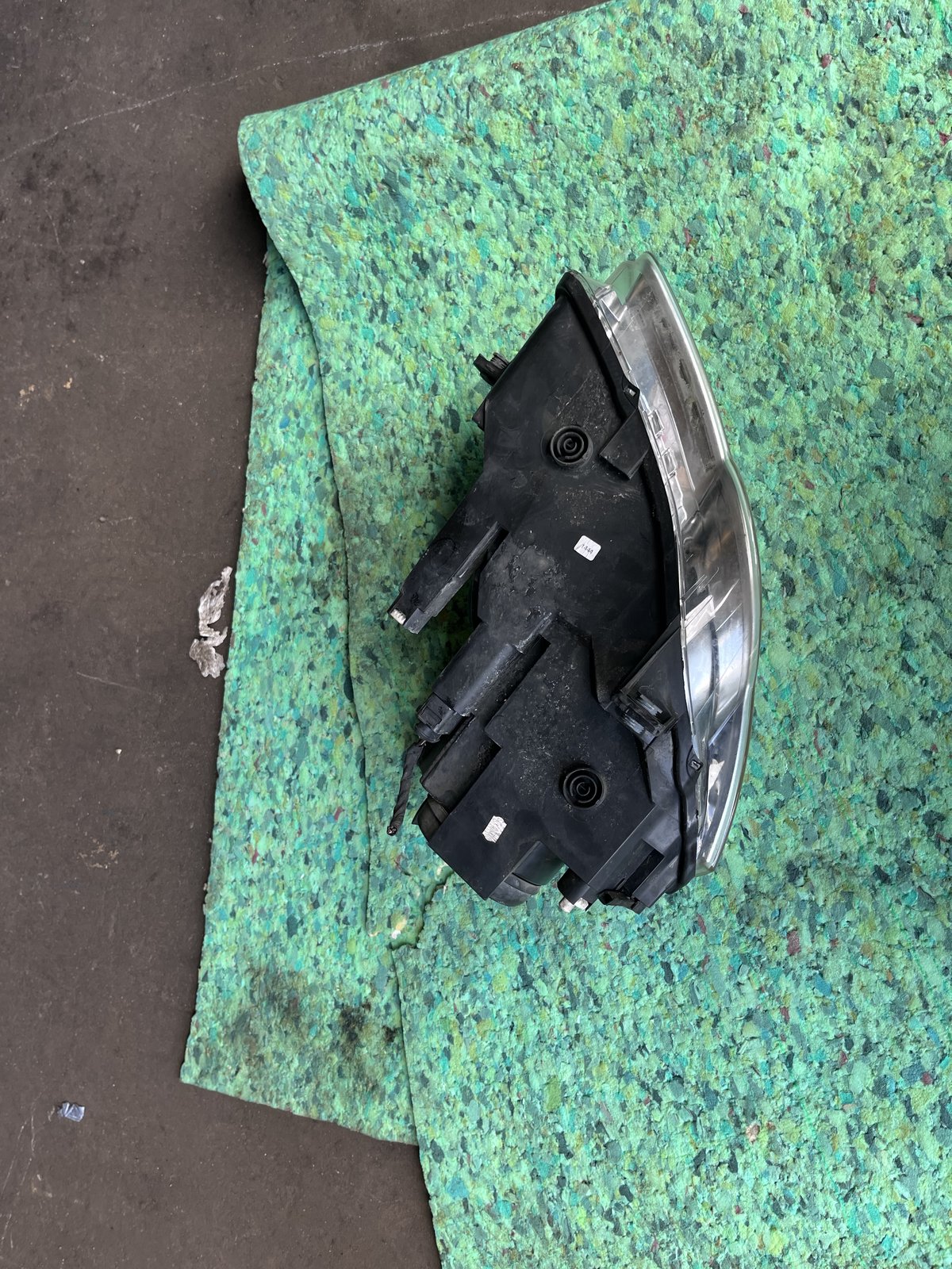 VW PASSAT B6 NSF HEAD LIGHT  photo 8