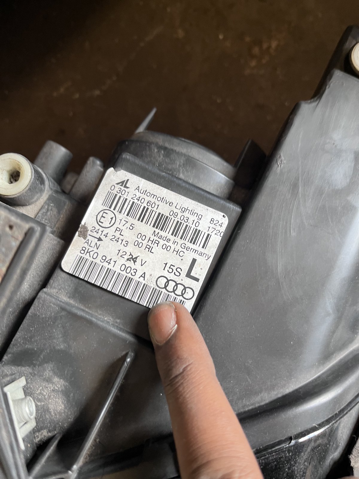 11-14 AUDI A4 B8 SALLON NSF HEAD LIGHT  photo 9