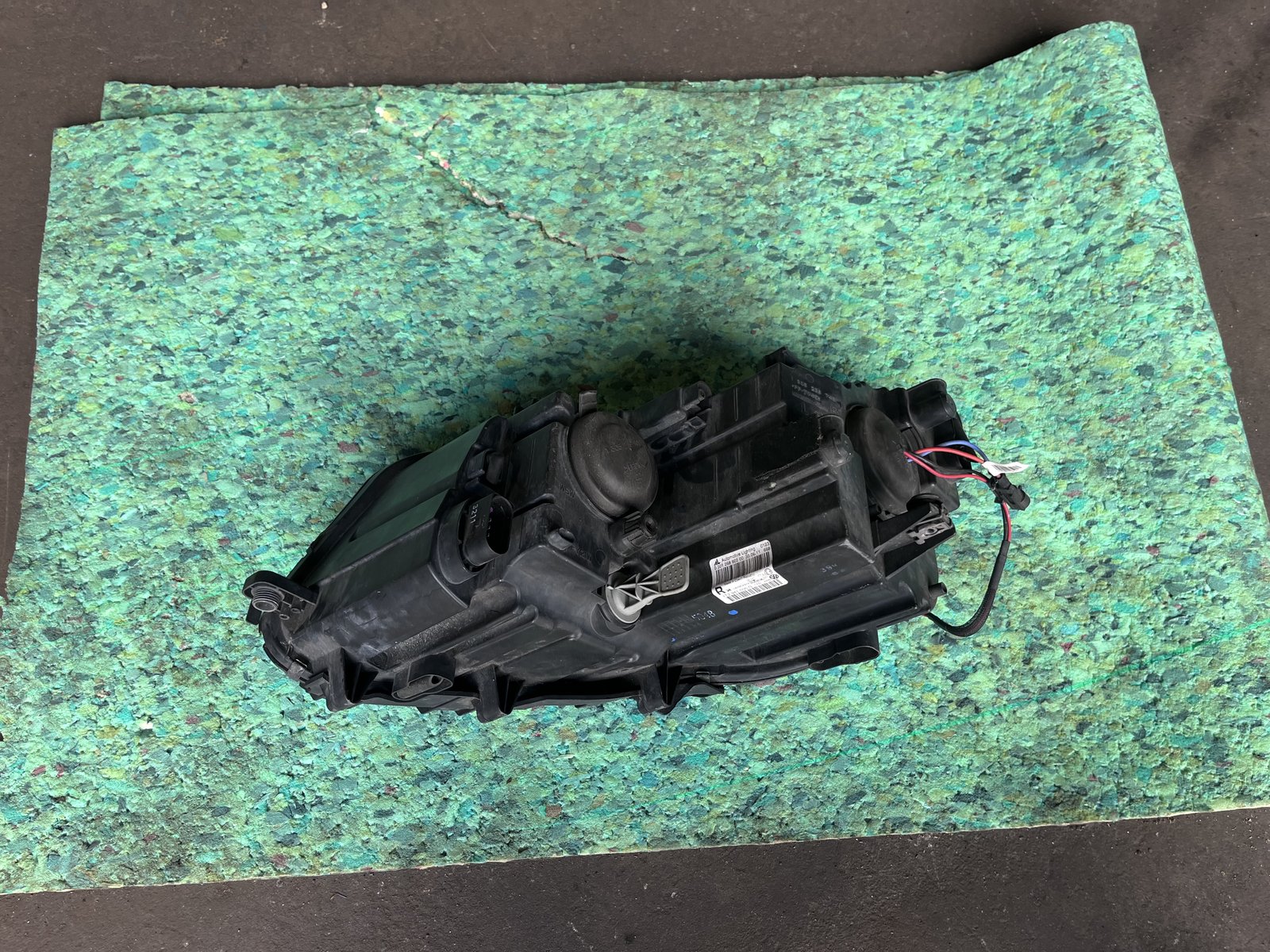 2012 VOLKES WAGON TOURAN OSF HEAD LIGHT photo 8