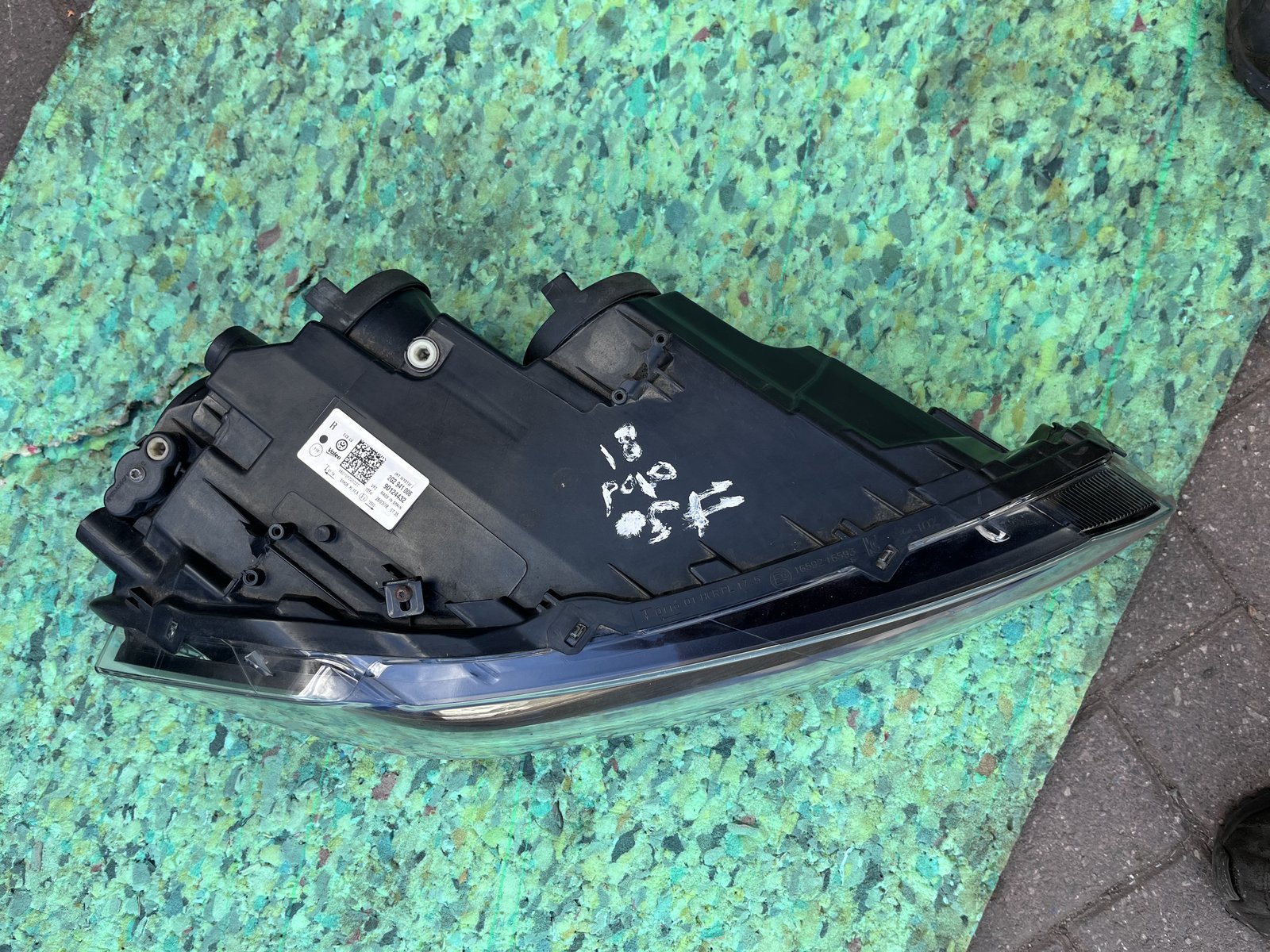 2018 VOLKES WAGON POLO MK6 OSF HEAD LIGHT photo 2