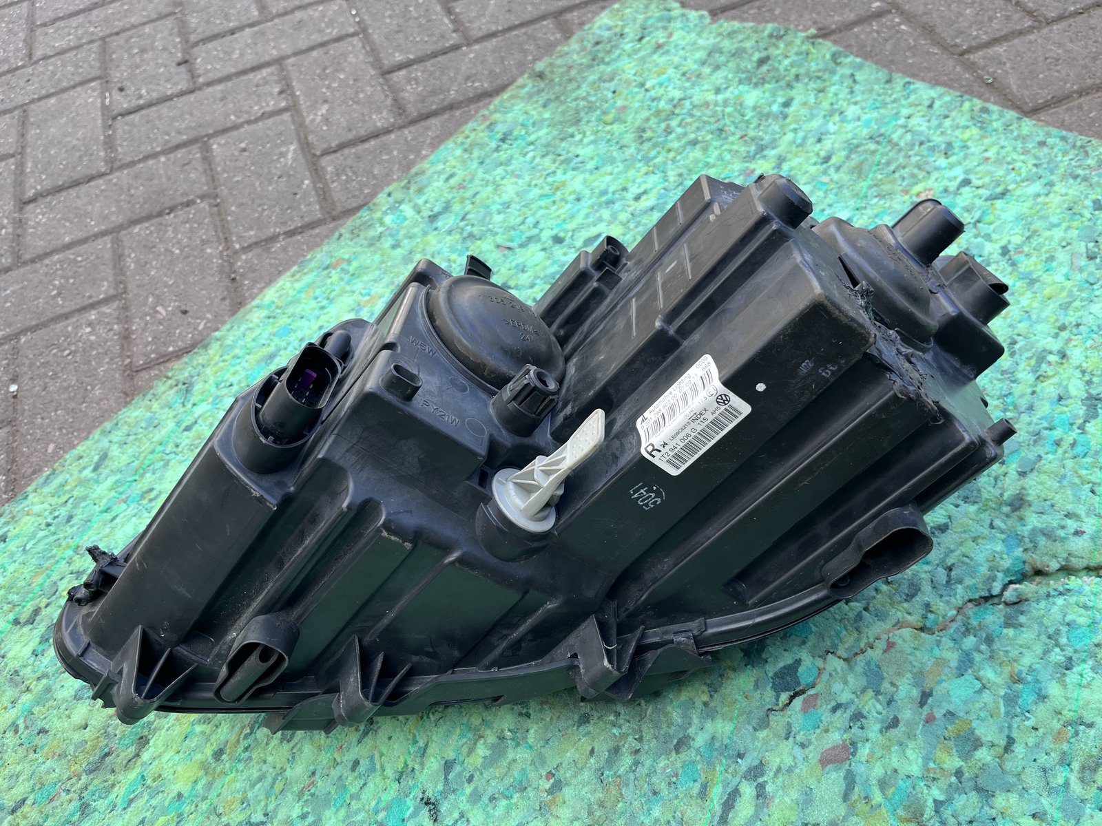 VW TOURAN 15 OSF HEAD LIGHT  photo 6