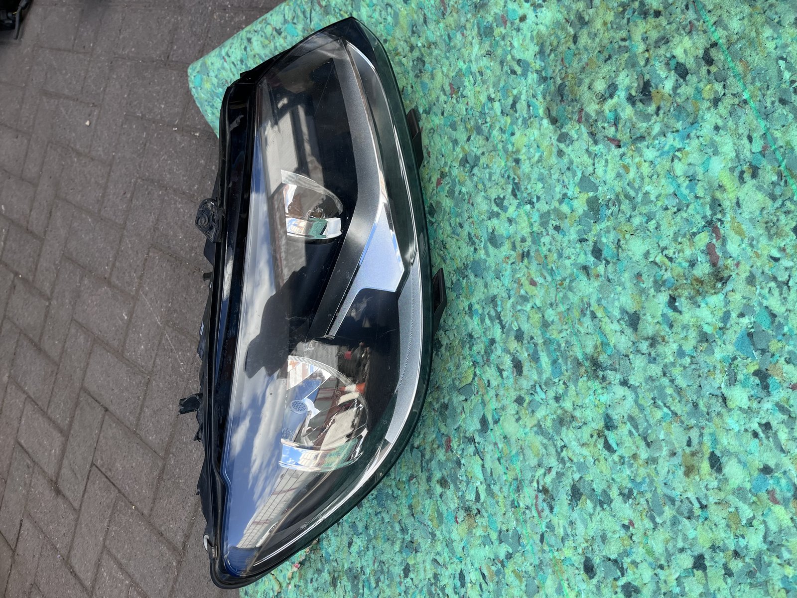 VW TOURAN 15 OSF HEAD LIGHT 