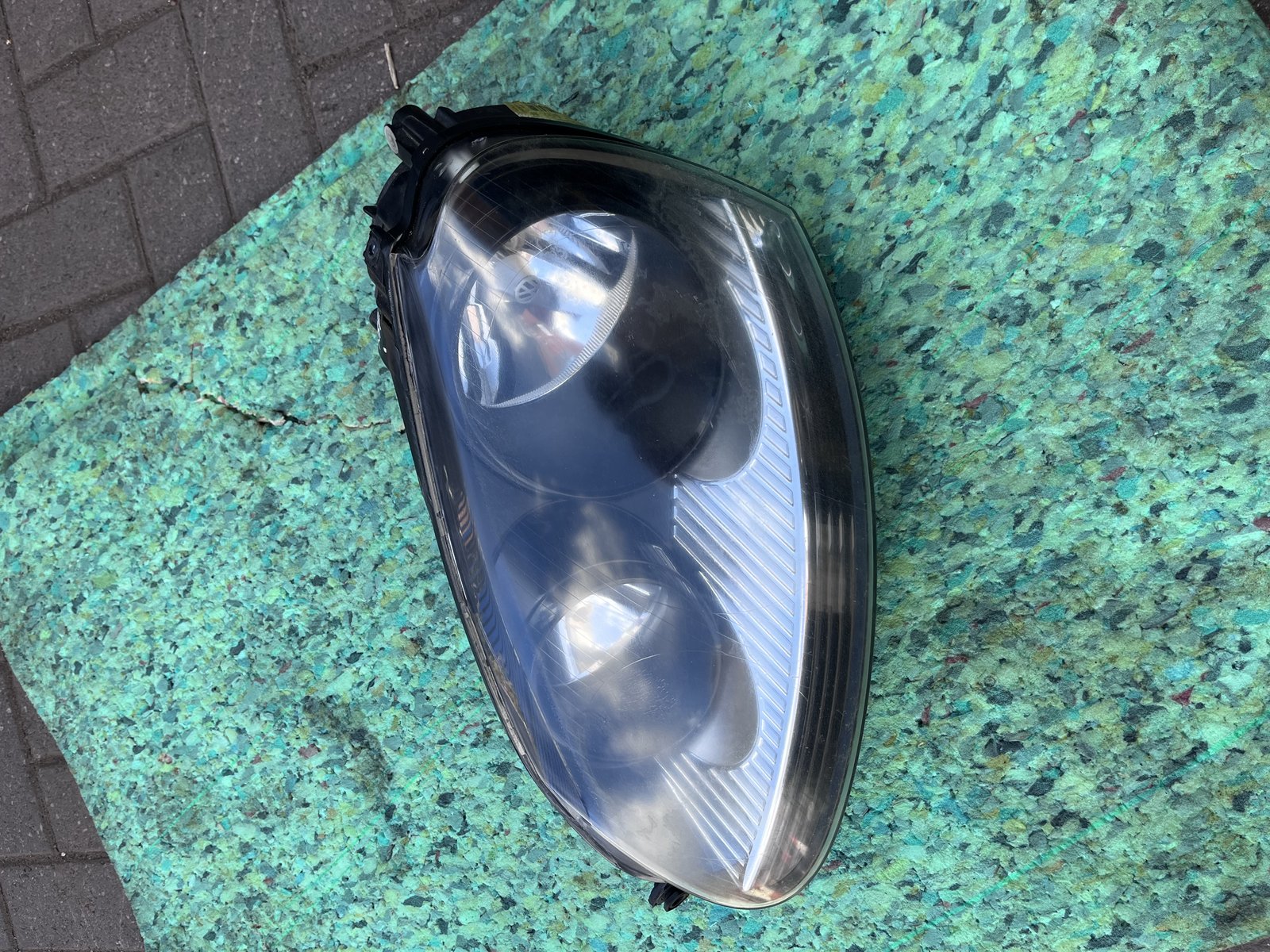 VW GOLF MK5 GTI NSF HEAD LIGHT 