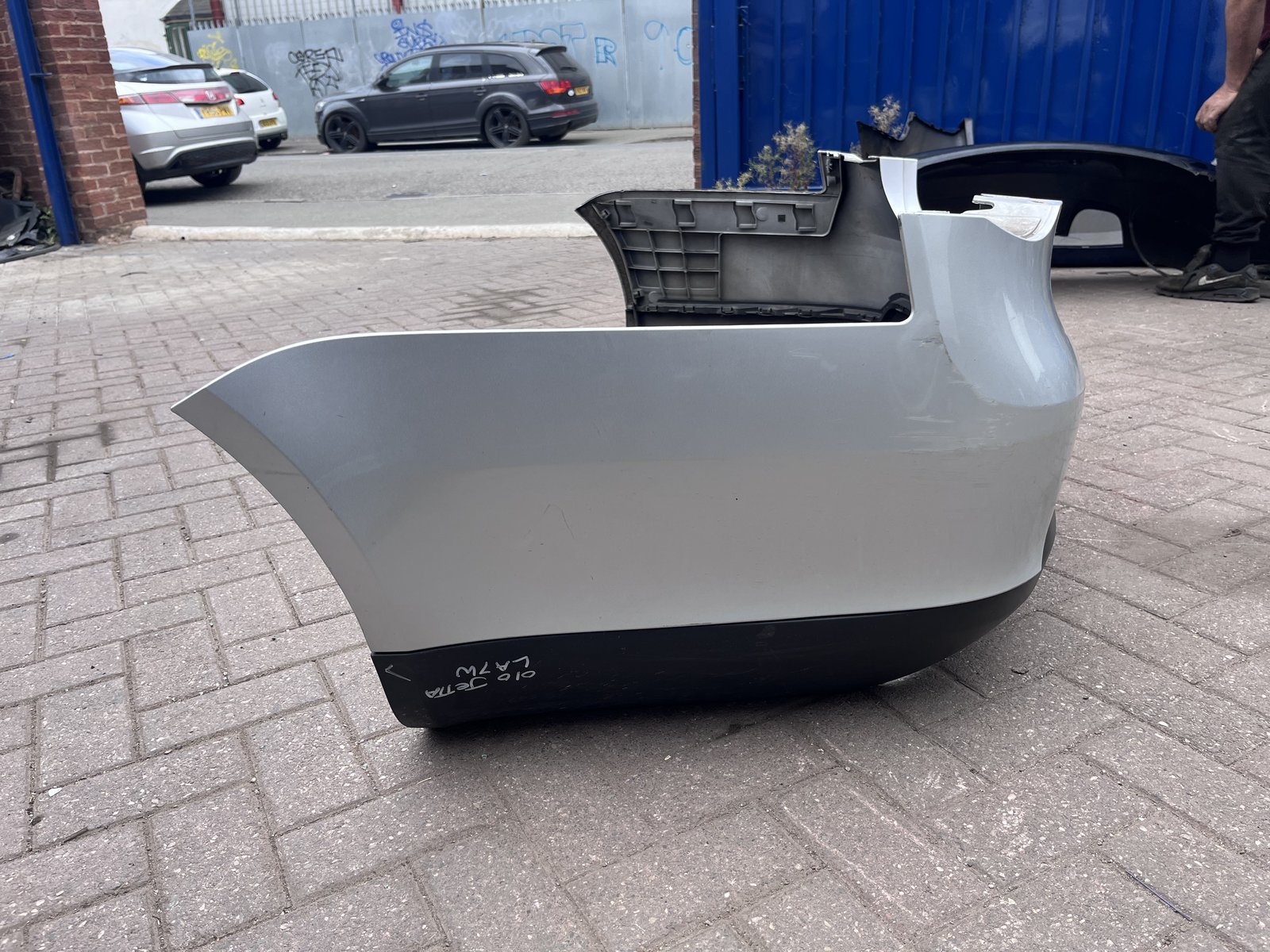 2010 VW JETTA REAR BACK BUMPER SILVER LA7W photo 2
