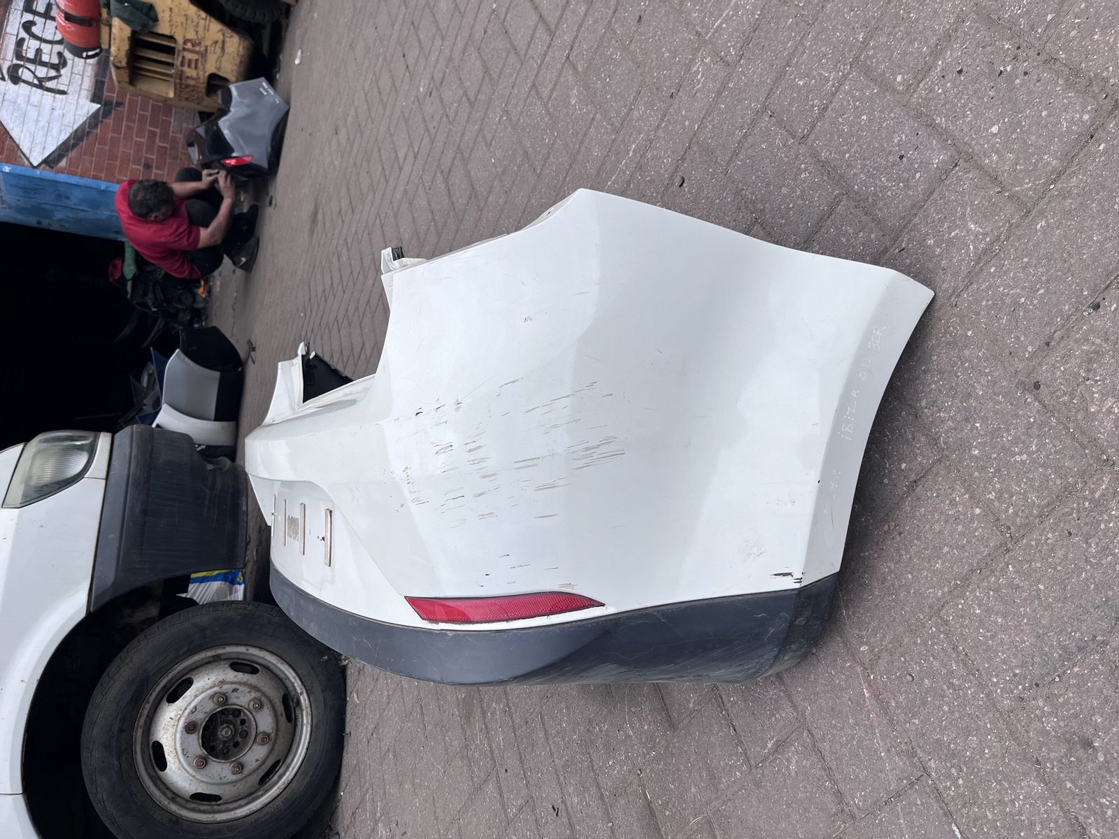 SEAT IBIZA 11 REAR BACK BUMPER LB9A photo 6