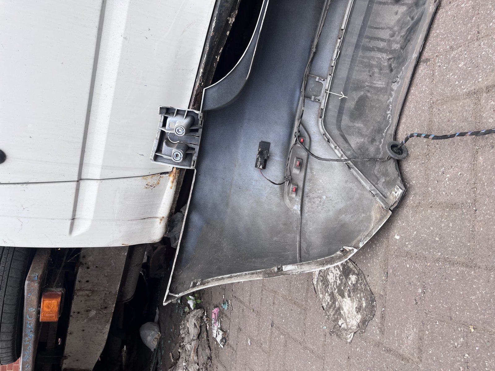 SKODA YETTI MONTE CARLO 14 RAR BACK BUMPER photo 5
