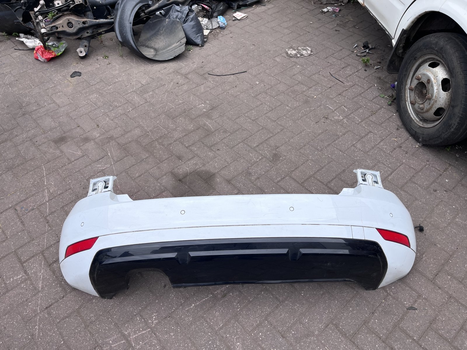 SKODA YETTI MONTE CARLO 14 RAR BACK BUMPER